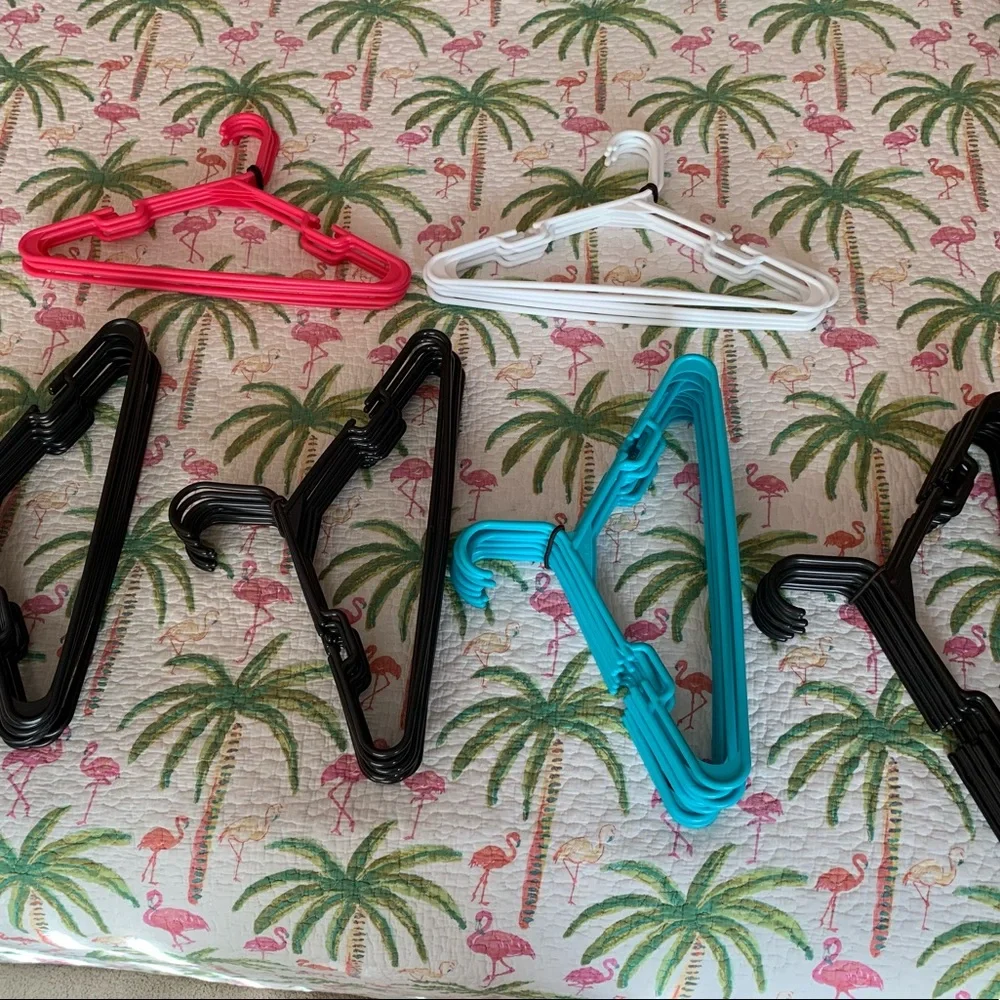 Assortment of 50 hangers